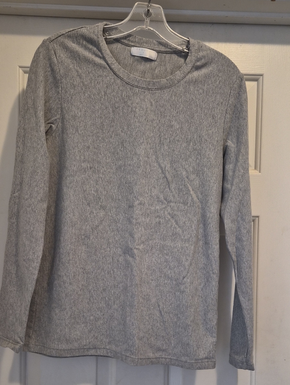 Classic Thick Women's Long-Sleeve Crewneck Top - Gray